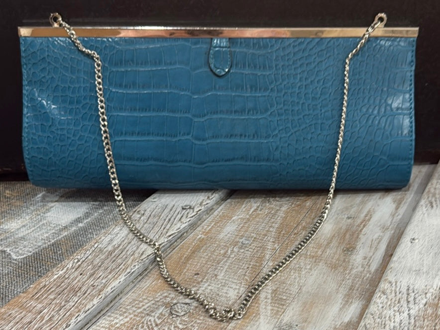 Vintage Blue Croc-Embossed Clutch with Gold Chain