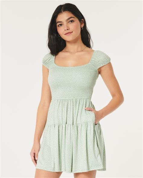 Hollister Smocked Waist Floral Mini Dress – Light Green (XL)